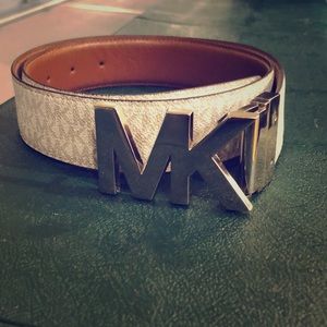 White Micheal Kors Belt